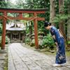 鳥居の前でお辞儀をしないのはおかしい